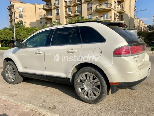 Lincoln Aviator 2008 White Used for Sale - 7