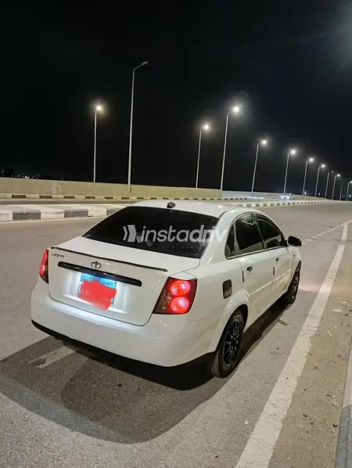 Daewoo Lacetti 2003 White Used for Sale - 2