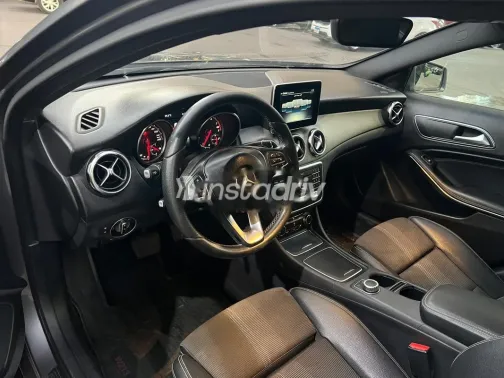 Mercedes GLA 200 2018 Gray Used for Sale - 5
