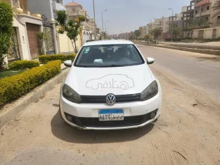 فولكس فاغن جولف 6 2011 أبيض مستعملة للبيع