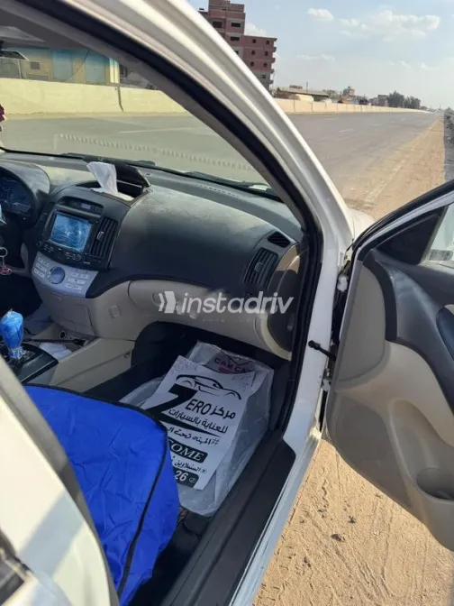 هيونداي إلنترا 2008 أبيض مستعملة للبيع - 5