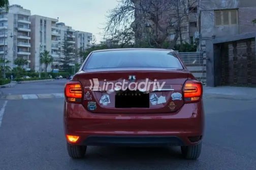 Renault Logan 2018 White Used for Sale - 7