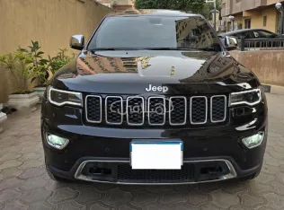 جيب جراند شيروكي 2021 أسود مستعملة للبيع