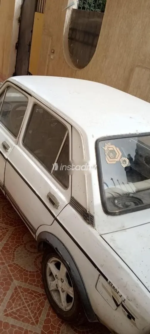 فيات 128 1982 أبيض مستعملة للبيع - 4