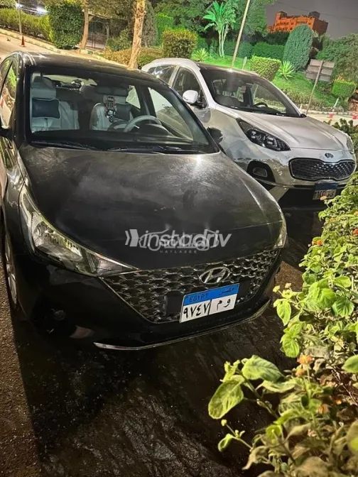 Hyundai Accent HCI 2022 White Used for Sale - 3