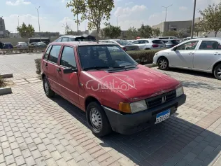 فيات اونو 2001 أحمر مستعملة للبيع