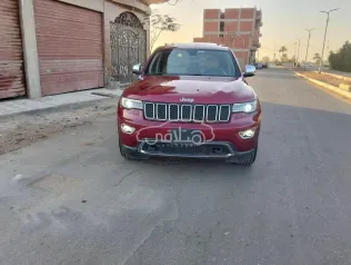 جيب جراند شيروكي 2019 أحمر مستعملة للبيع
