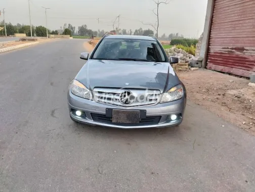 مرسيدس C 180 2010 فضي مستعملة للبيع - 1