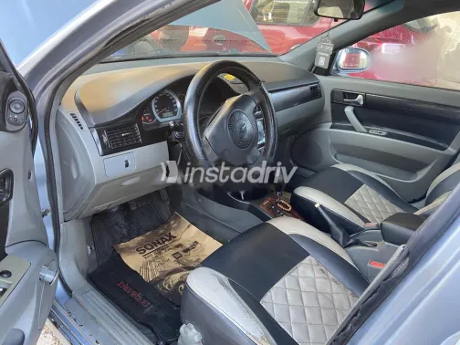 Chevrolet Optra 2011 White Used for Sale - 3