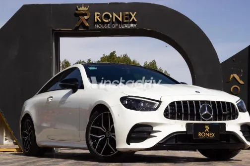 Mercedes E 200 2023 White Used for Sale - 1