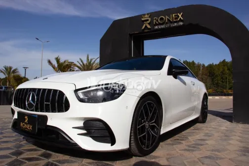Mercedes E 200 2023 White Used for Sale - 4