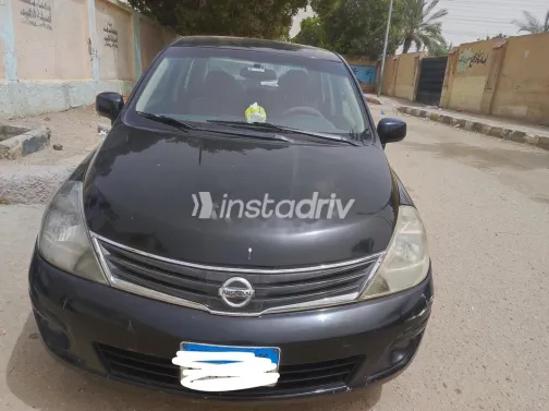 نيسان تيدا 2011 أسود مستعملة للبيع - 2