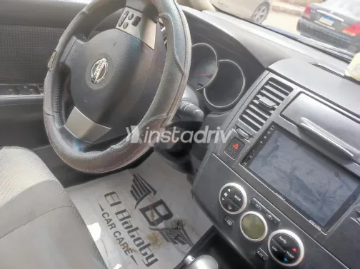 نيسان تيدا 2011 أسود مستعملة للبيع - 4