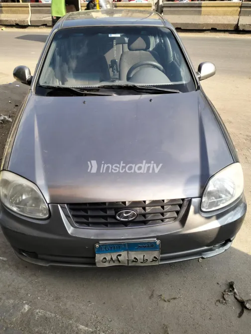 Hyundai Verna 2013 White Used for Sale - 1