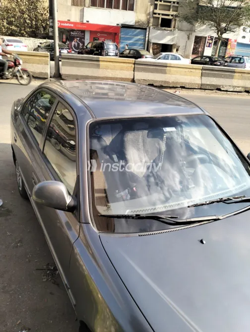 Hyundai Verna 2013 White Used for Sale - 4