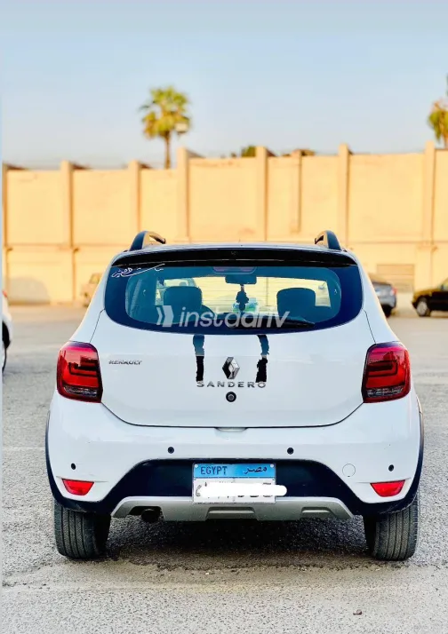 رينو سانديرو  ( ستيب  واى ) 2018 أبيض مستعملة للبيع - 4