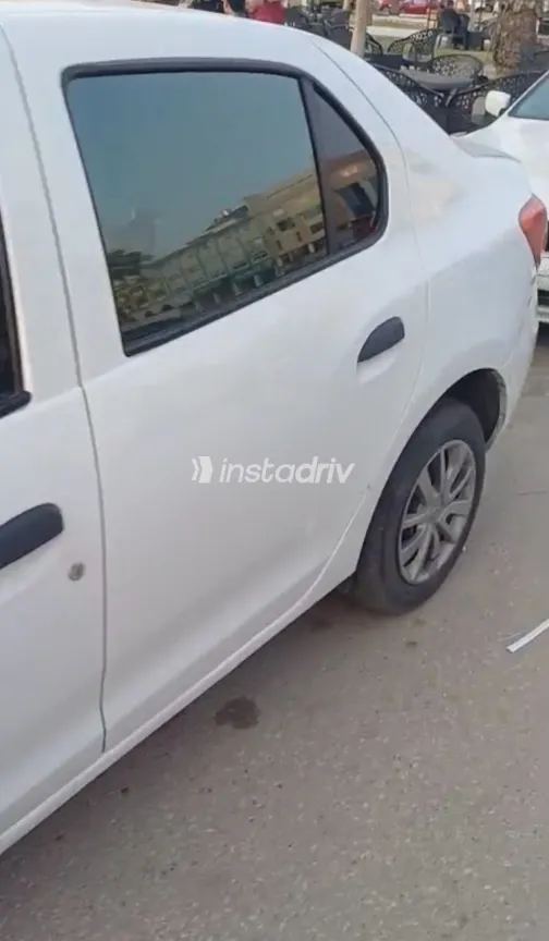 Renault Logan 2016 White Used for Sale - 3