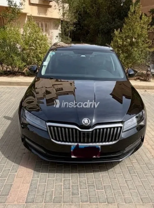 Skoda Superb 2022 White Used for Sale - 2