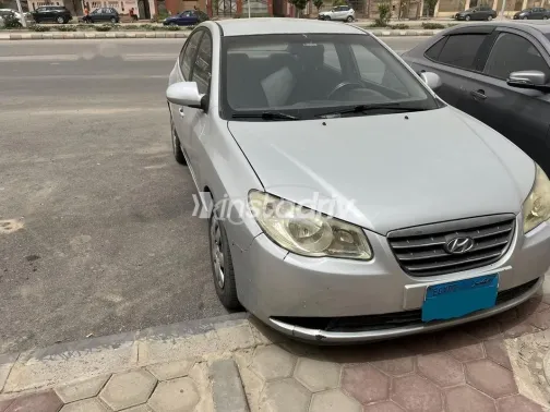 هيونداي إلنترا 2008 فضي مستعملة للبيع - 1