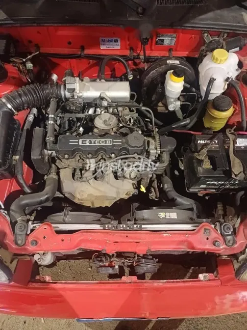 دايو لانوس 2000 أحمر مستعملة للبيع - 1