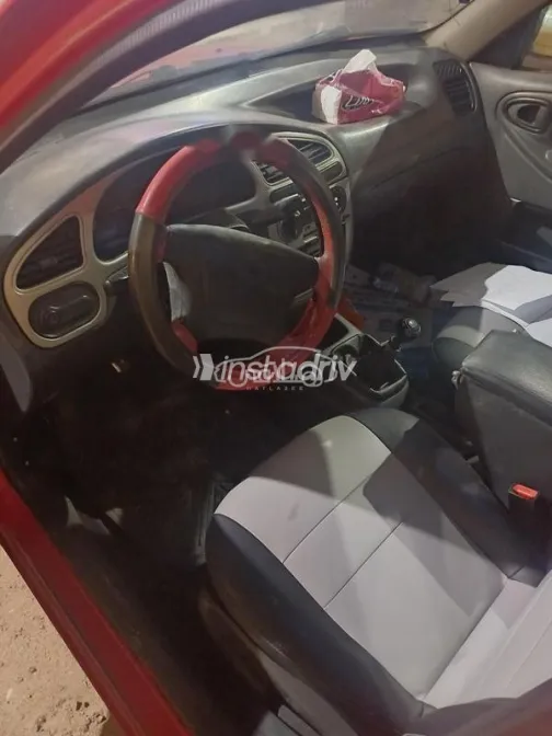 دايو لانوس 2000 أحمر مستعملة للبيع - 3