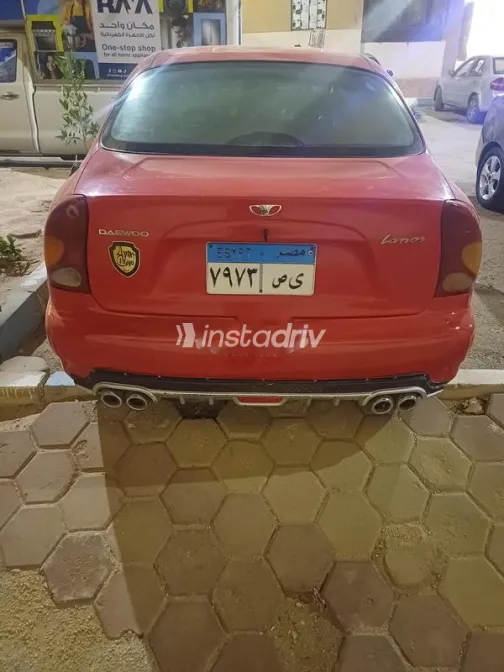 دايو لانوس 2000 أحمر مستعملة للبيع - 4