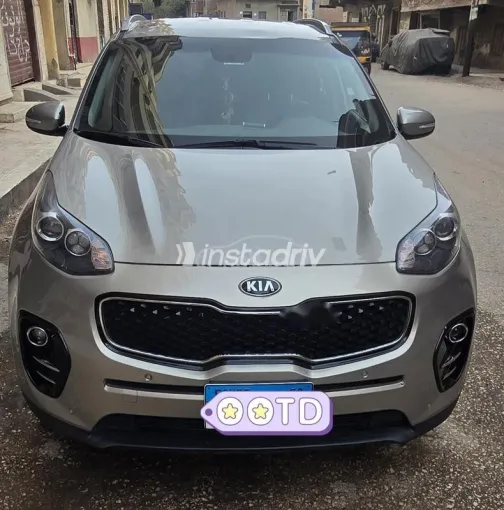 Kia Sportage 2017 Gold Used for Sale - 1
