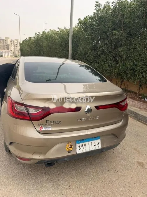 رينو ميجان 2019 أبيض مستعملة للبيع - 5