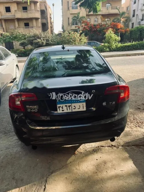 فولفو S60 2018 أبيض مستعملة للبيع - 6