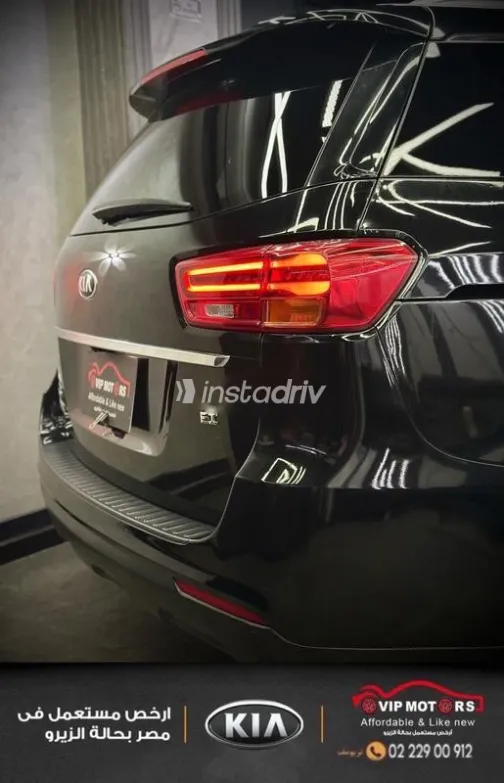 Kia Carnival 2019 Black Used for Sale - 3