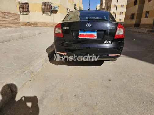 سكودا فانتازيا 2010 أسود مستعملة للبيع - 2