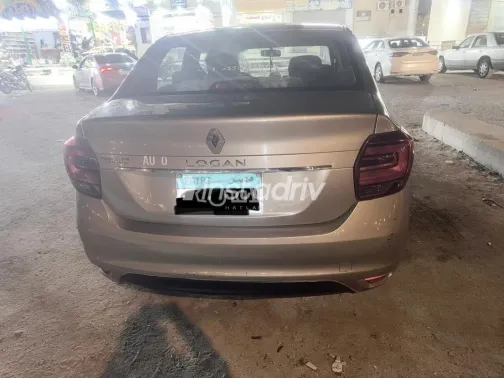 Renault Logan 2021 White Used for Sale - 5