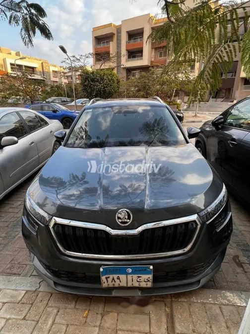 سكودا كاميك 2021 أبيض مستعملة للبيع - 1