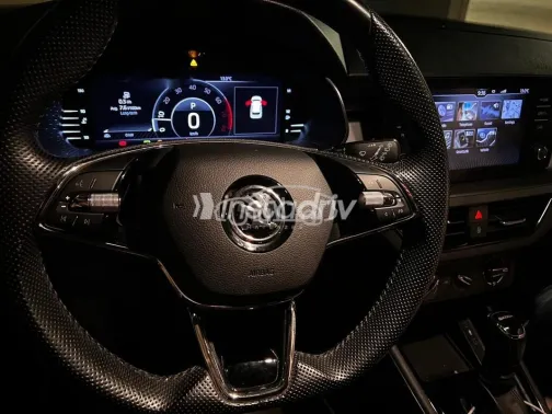 سكودا كاميك 2021 أبيض مستعملة للبيع - 5