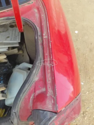 دايو لانوس 2 2002 أحمر مستعملة للبيع