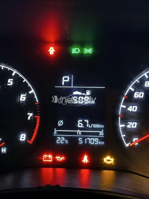 Hyundai Accent HCI 2022 White Used for Sale - 10