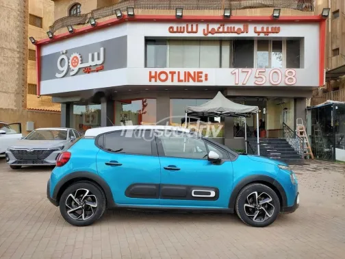 سيتروين C3 2022 أزرق غامق مستعملة للبيع - 3