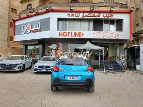 سيتروين C3 2022 أزرق غامق مستعملة للبيع - 4