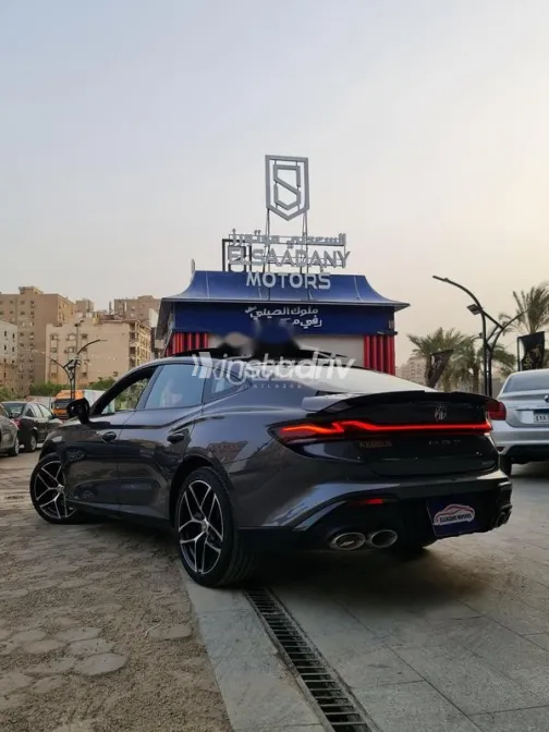 ام جى 7 2026 رمادي مستعملة للبيع - 1