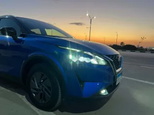 نيسان قشقاي 2025 أبيض مستعملة للبيع