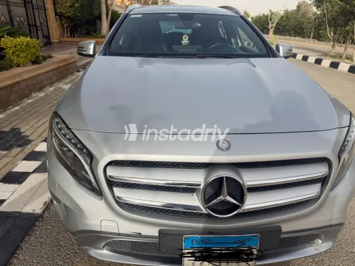 مرسيدس GLA 200 2015 أبيض مستعملة للبيع - 3