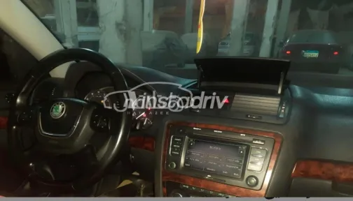 Skoda Octavia 2010 White Used for Sale - 2