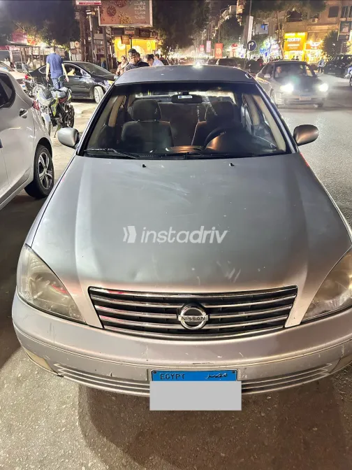 Nissan Sunny 2009 White Used for Sale - 2