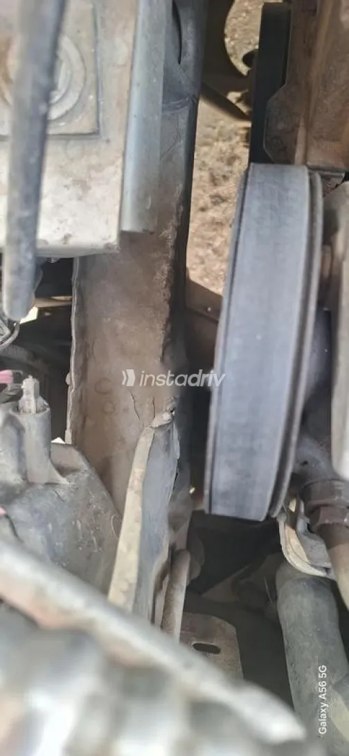 رينو لوجان 2010 فضي مستعملة للبيع - 4