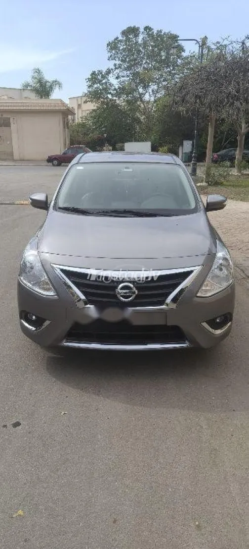 نيسان صنى 2022 أبيض مستعملة للبيع - 10