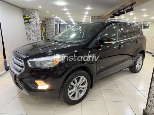 فورد كوجا 2017 أسود مستعملة للبيع - 2