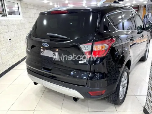 فورد كوجا 2017 أسود مستعملة للبيع - 4