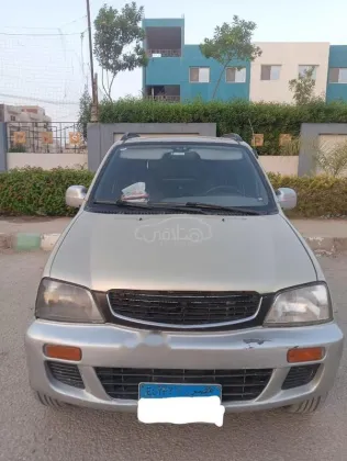 دايهاتسو تيريوس 1999 ذهبي مستعملة للبيع