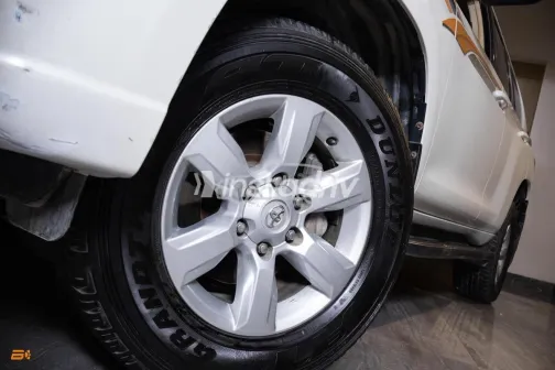 Toyota Land Cruiser 2014 White Used for Sale - 5