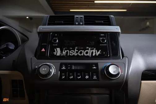 Toyota Land Cruiser 2014 White Used for Sale - 8